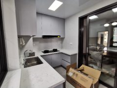 是监理和设想师没有半点不耐烦